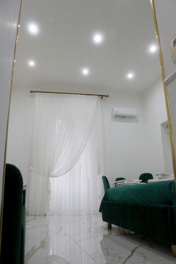 Valeryroom Naples Luaran gambar