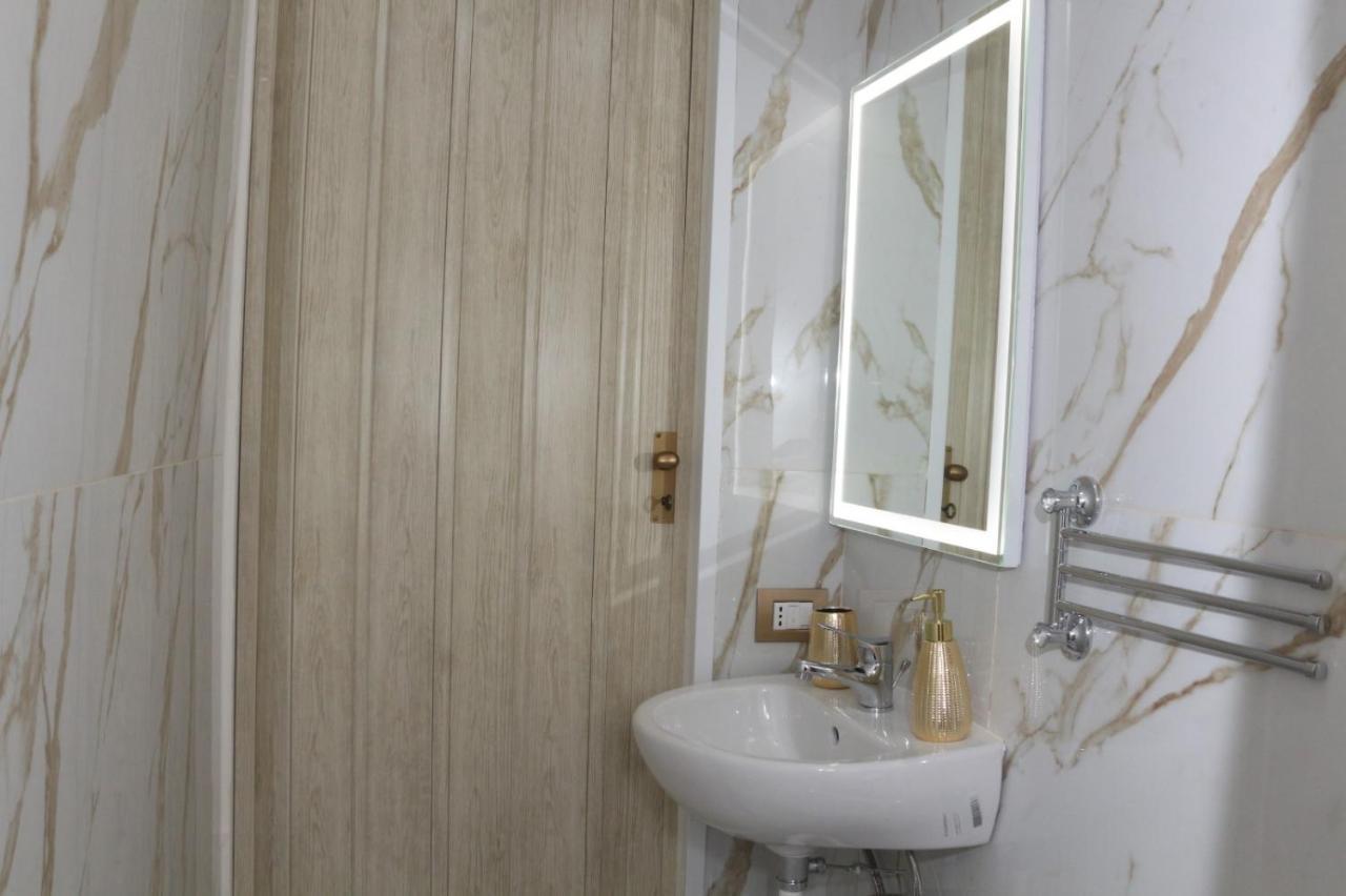 Valeryroom Naples Luaran gambar