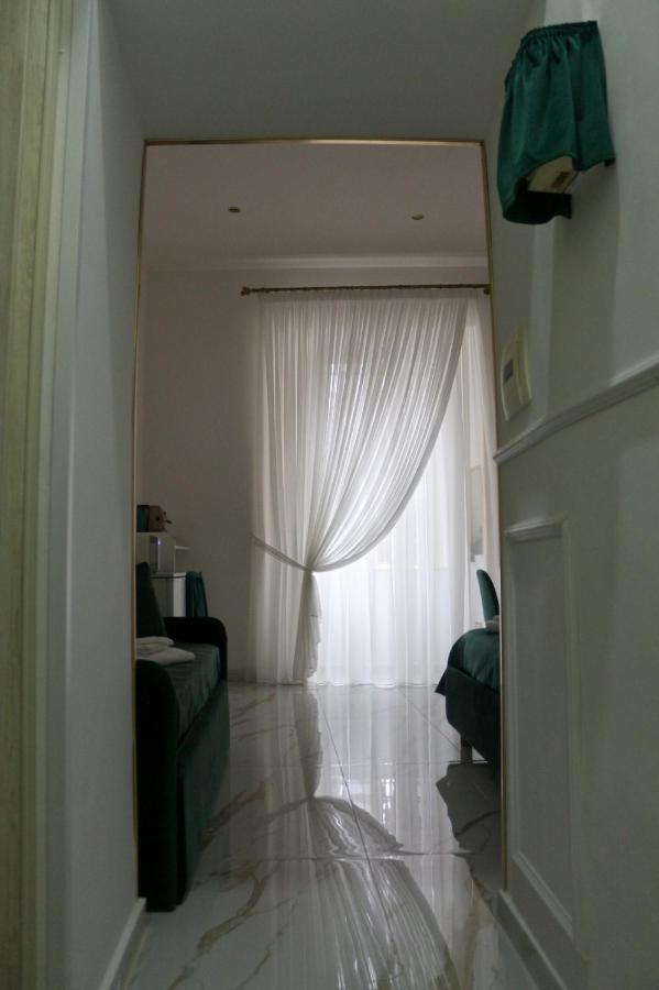 Valeryroom Naples Luaran gambar